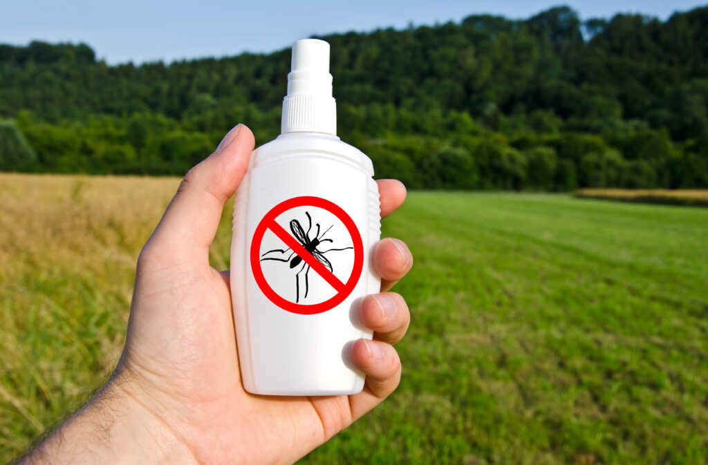 Effektiver Schutz vor Mücken und Zecken
